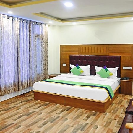 Treebo Trend Hotel Dev Mall Road Manāli Buitenkant foto