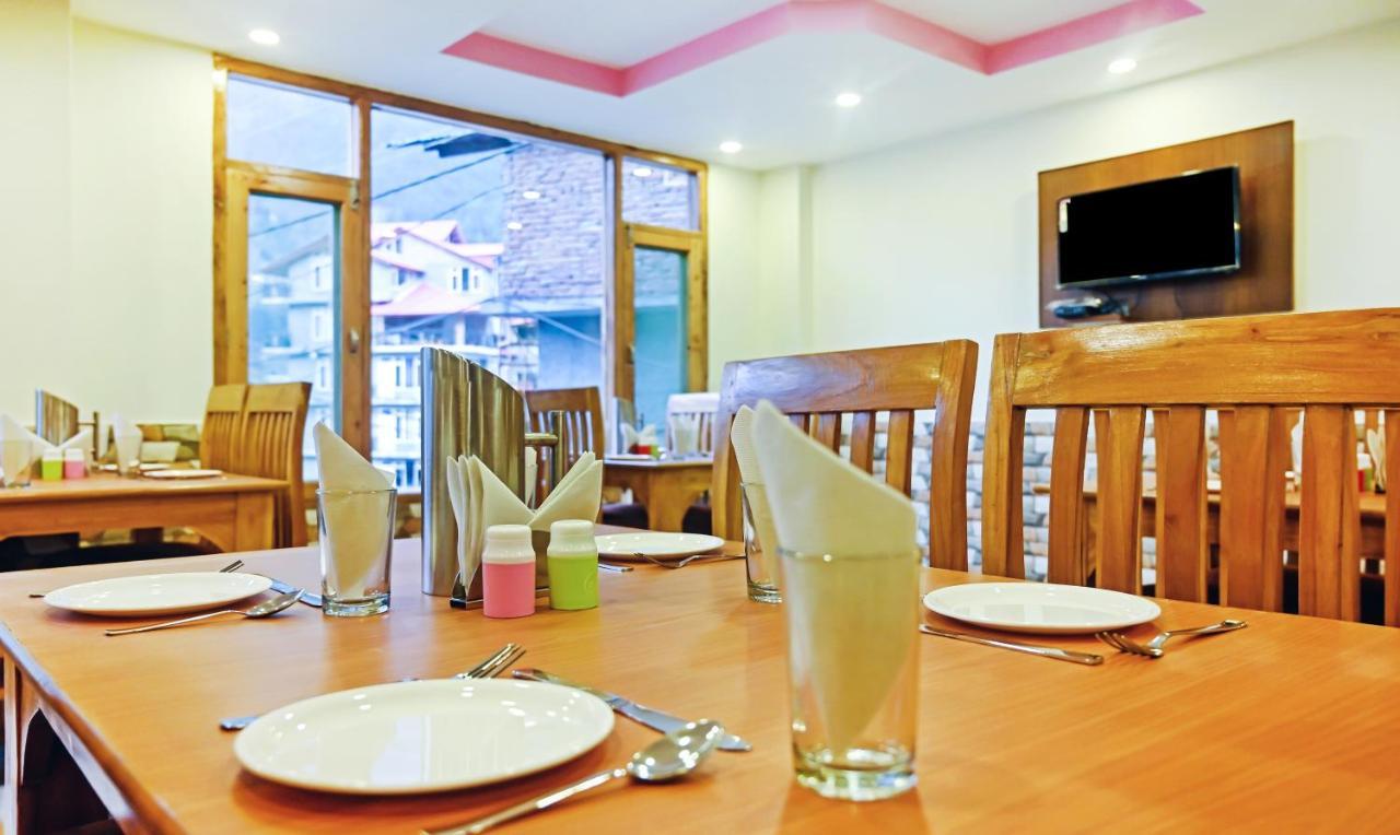 Treebo Trend Hotel Dev Mall Road Manāli Buitenkant foto
